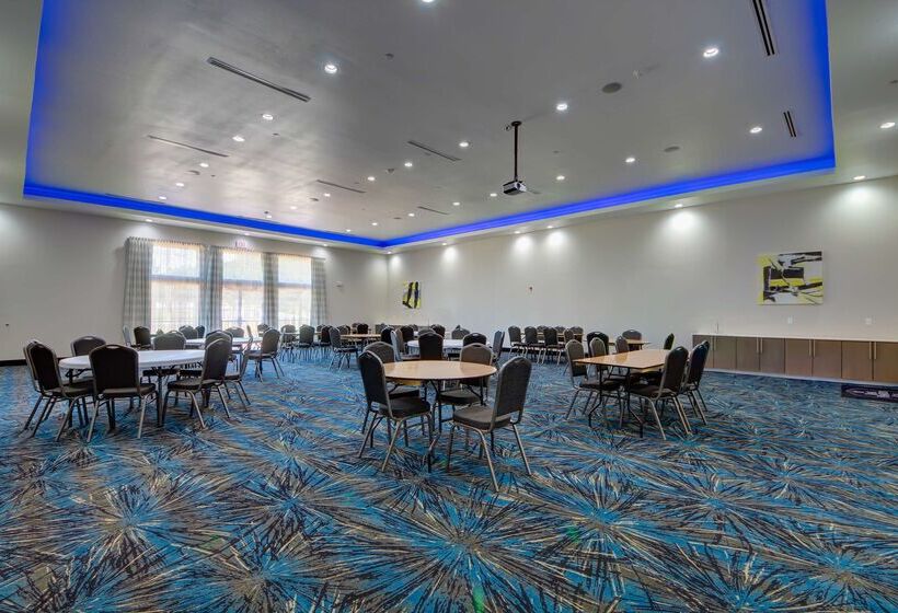 בית מלון כפרי Best Western Plus Inn Of Muskogee