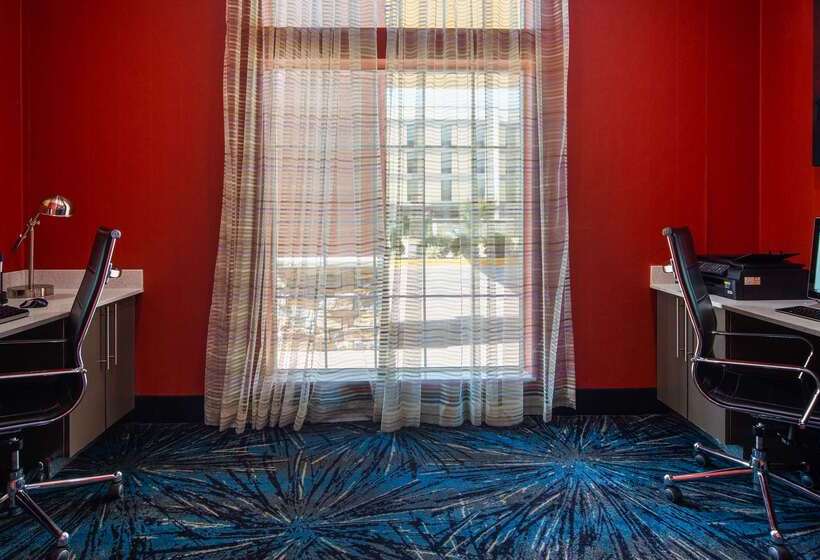 בית מלון כפרי Best Western Plus Inn Of Muskogee