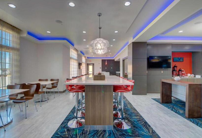 בית מלון כפרי Best Western Plus Inn Of Muskogee