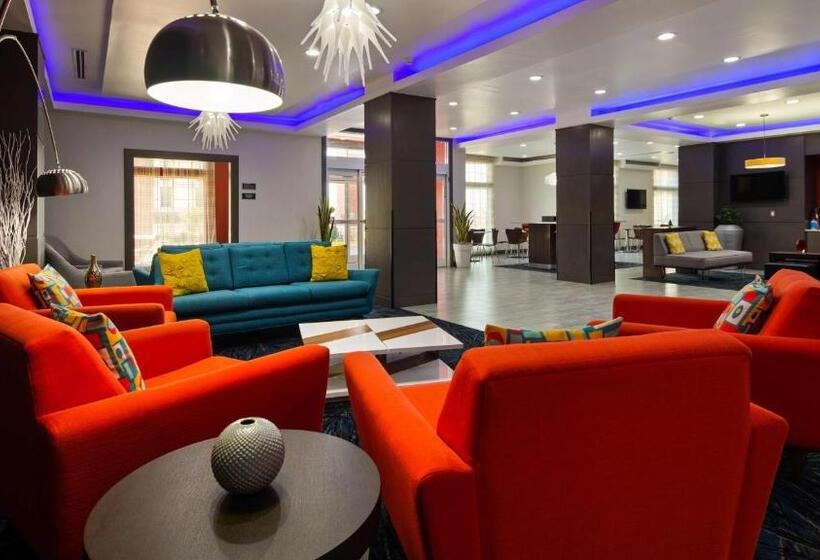 בית מלון כפרי Best Western Plus Inn Of Muskogee