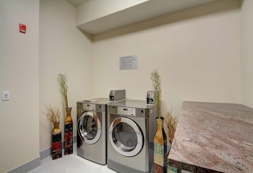 בית מלון כפרי Best Western Plus Inn Of Muskogee