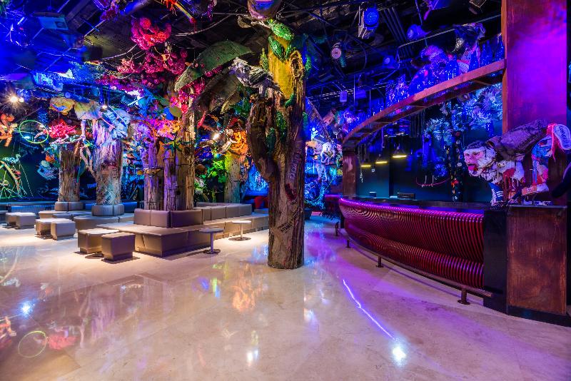 هتل Black Tower Premium