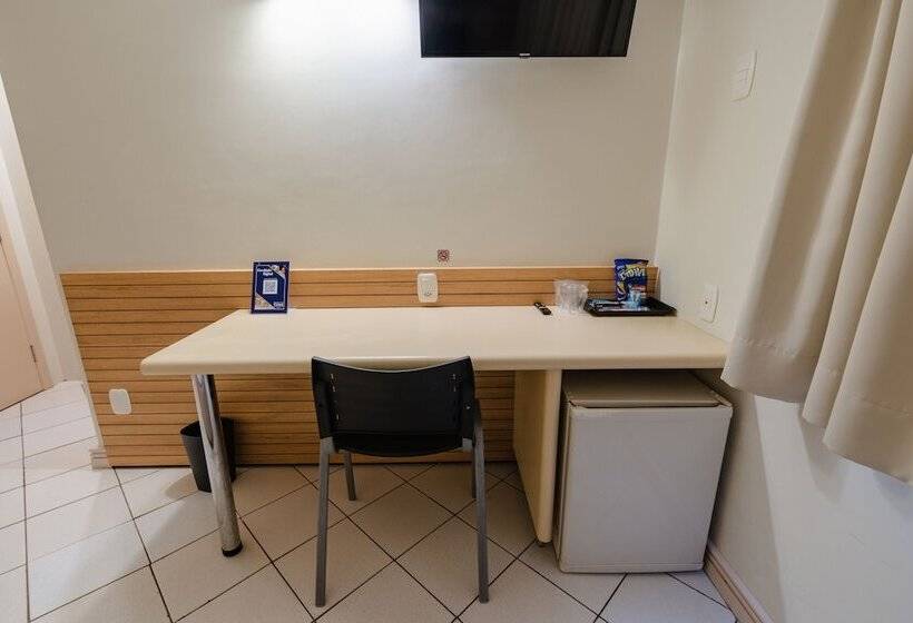 Отель Caiua Express Umuarama