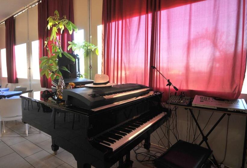 호텔 Calabernardo Resort