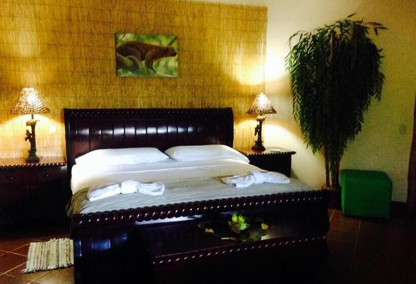 Отель Casa Manglar Villa