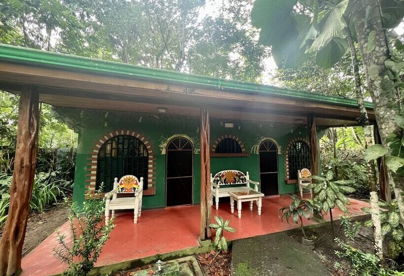 Отель Casa Manglar Villa