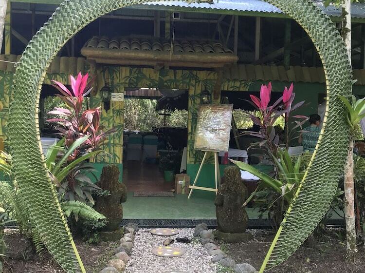 Отель Casa Manglar Villa