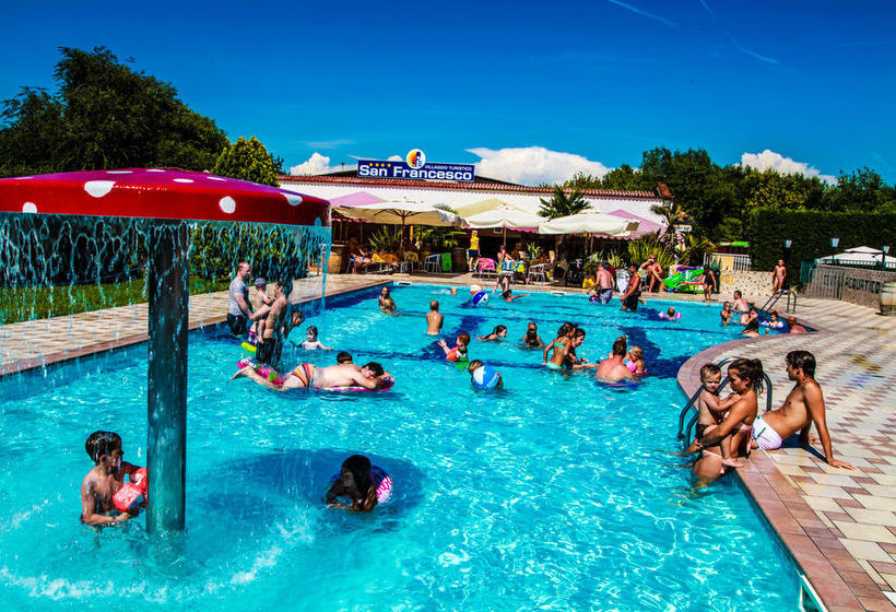 בית מלון כפרי Villaggio San Francesco