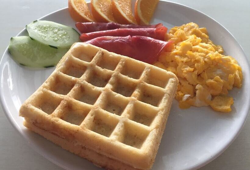 هتل Circle Inn  Iloilo City Center