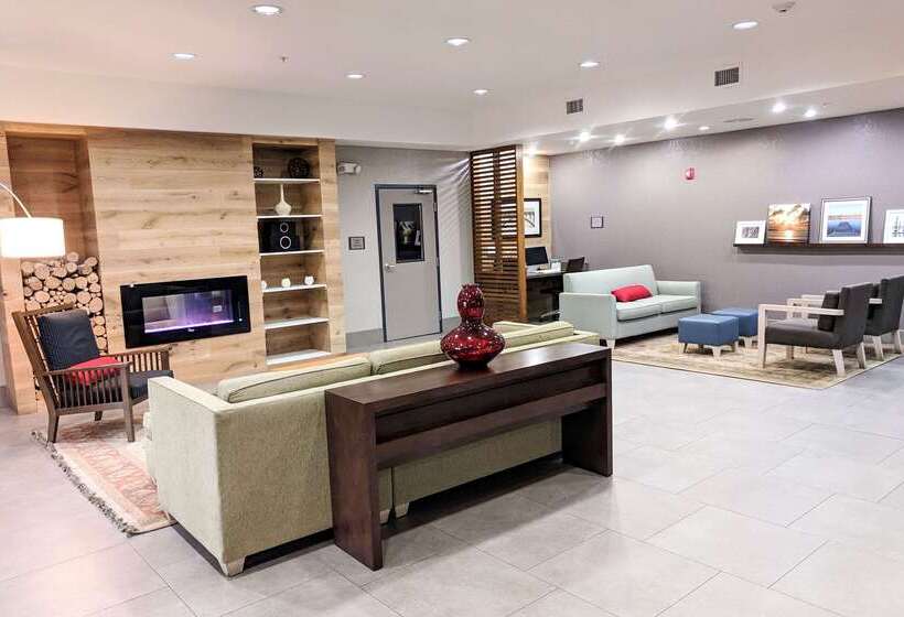 فندق Comfort Inn & Suites