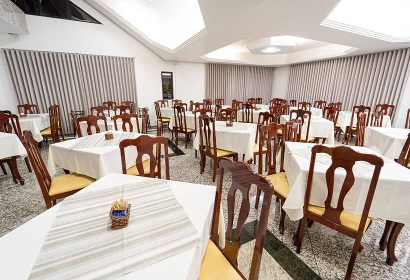 酒店 Condall Palace