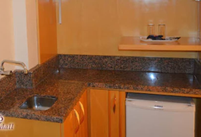 酒店 Condall Palace