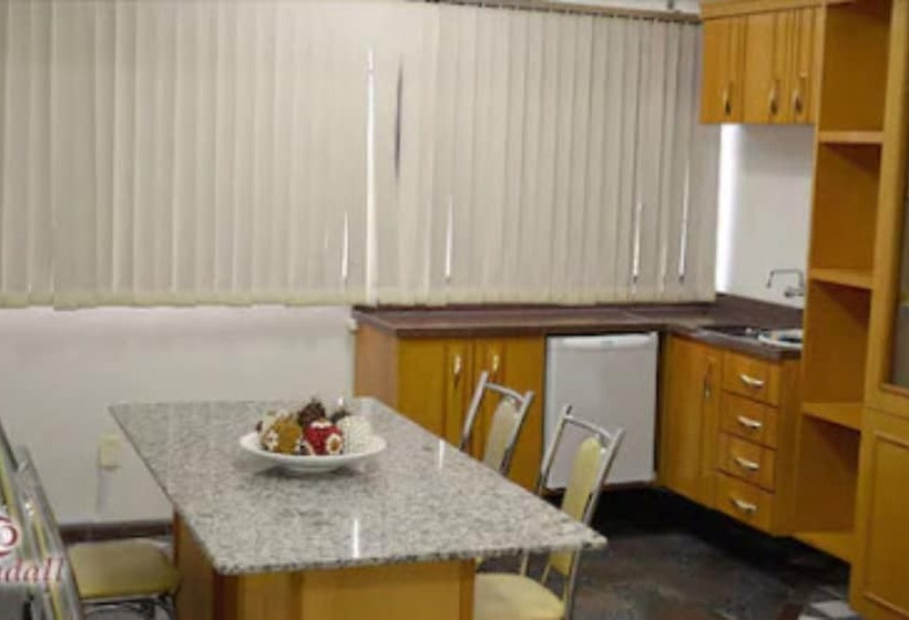 酒店 Condall Palace