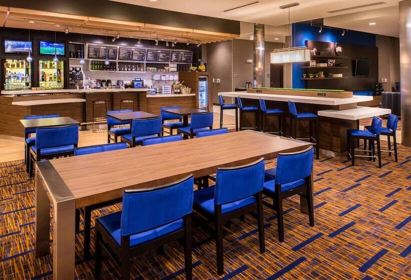 فندق Courtyard By Marriott Jacksonville