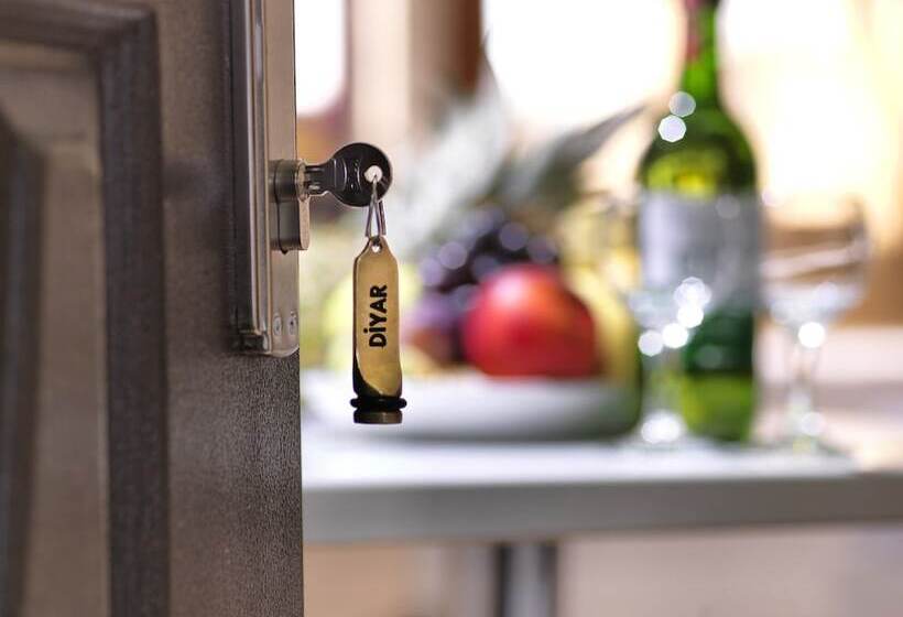 هتل Di̇yar Budget