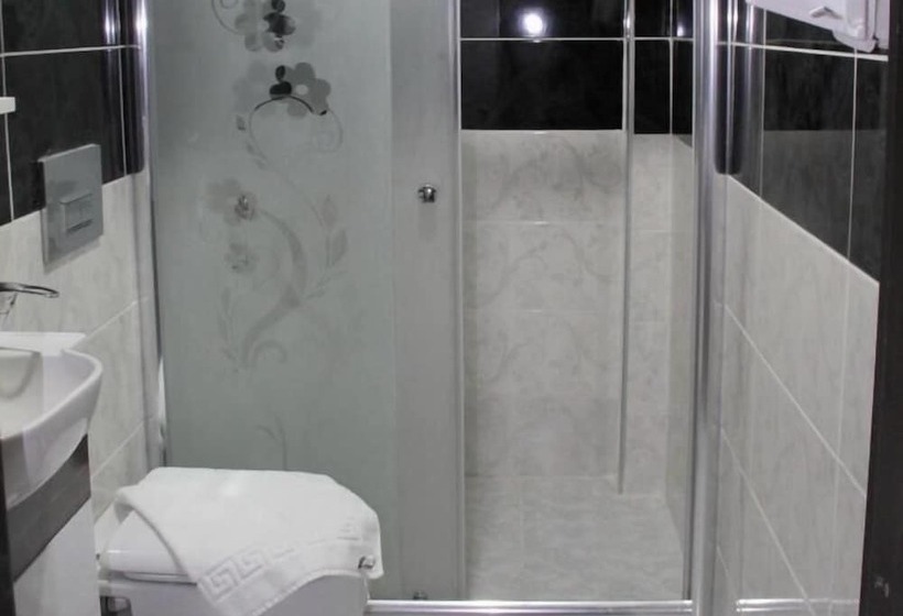 هتل Di̇yar Budget