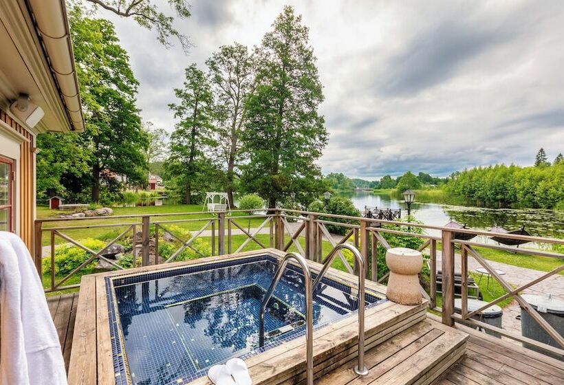 فندق Dufweholms Herrgård