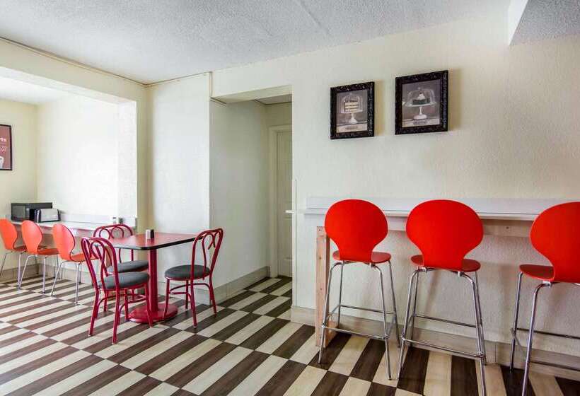 ホテル Econo Lodge Weldon  Roanoke Rapids