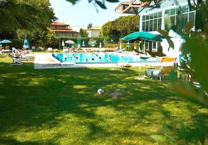 בית מלון כפרי Premiere Abano