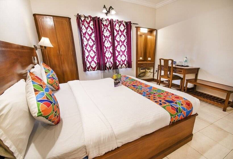 Fabhotel Metro Manor Central Station