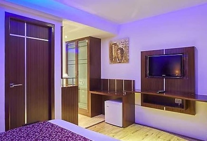 בית מלון כפרי Fabexpress Laila S County