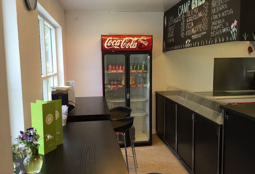 בית מלון כפרי First Camp Ajstrup Strand