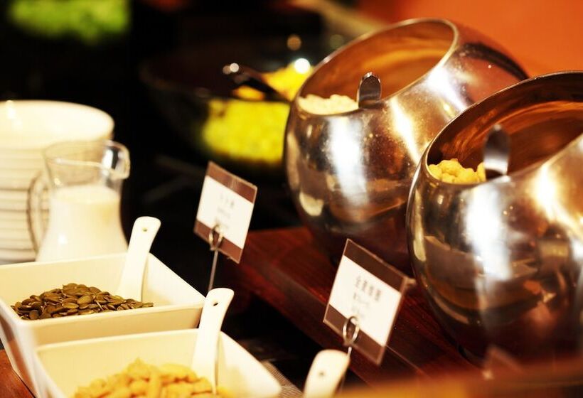 هتل Poltton International Apartment