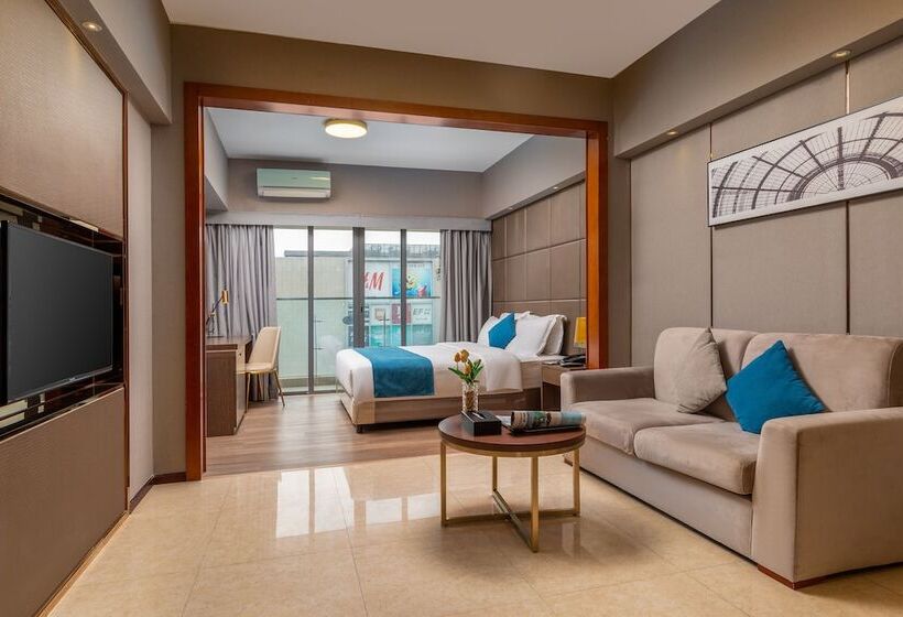 هتل Poltton International Apartment