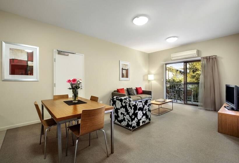 Gladstone Downtown Central Apartment Hotel Official