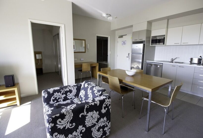 Gladstone Downtown Central Apartment Hotel Official