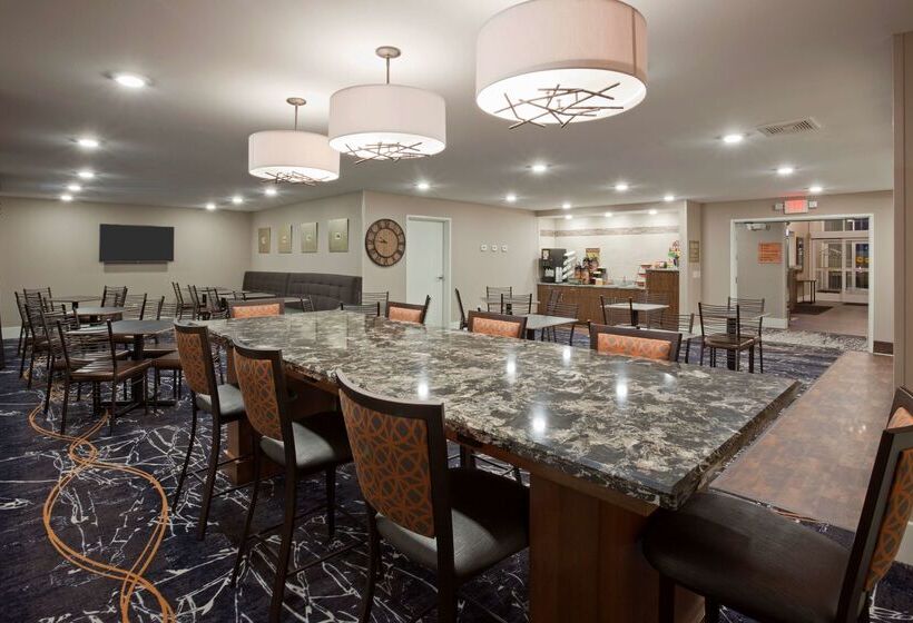 Grandstay Hotel & Suites   Morris