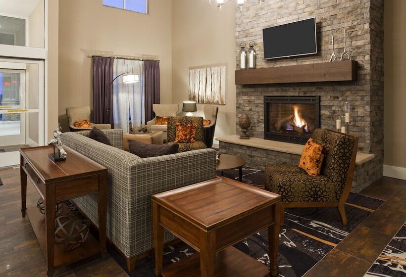 Grandstay Hotel & Suites   Morris