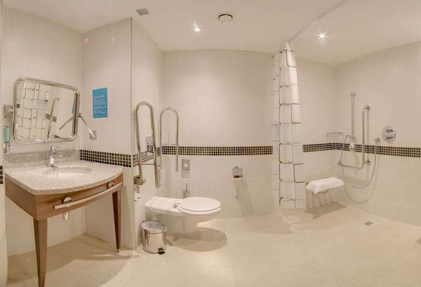 בית מלון כפרי Hampton By Hilton Ufa