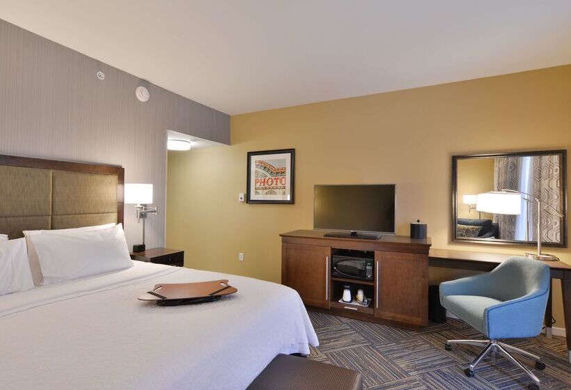 فندق Hampton Inn & Suites Chippewa Falls