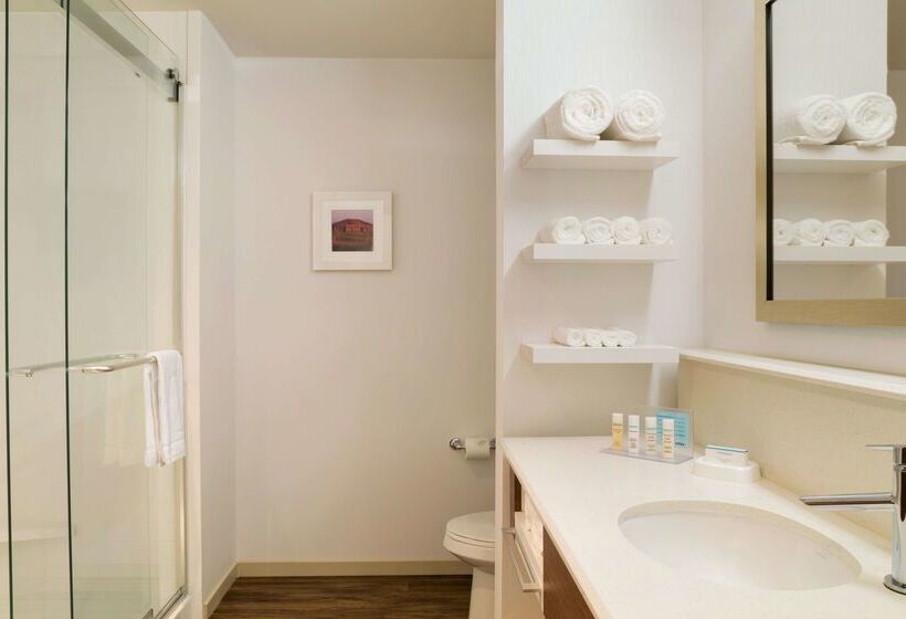 בית מלון כפרי Hampton Inn By Hilton Edmonton/sherwood Park