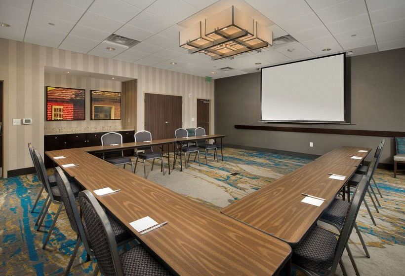 فندق Hampton Inn & Suites Baltimore North/timonium