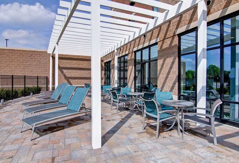 בית מלון כפרי Hampton Inn & Suites Detroit/troy