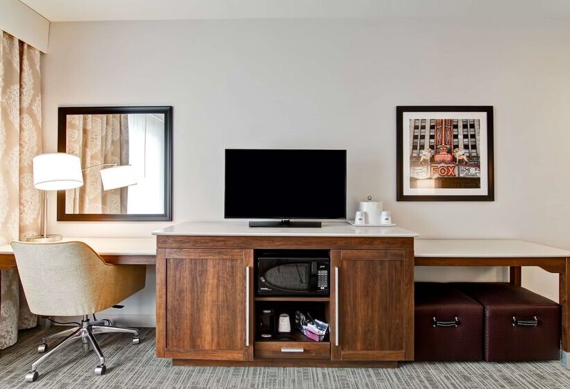 בית מלון כפרי Hampton Inn & Suites Detroit/troy