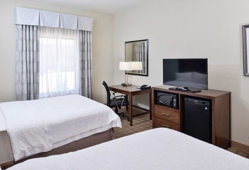 בית מלון כפרי Hampton Inn & Suites Hutto Austin
