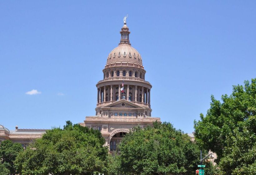 בית מלון כפרי Hampton Inn & Suites Hutto Austin