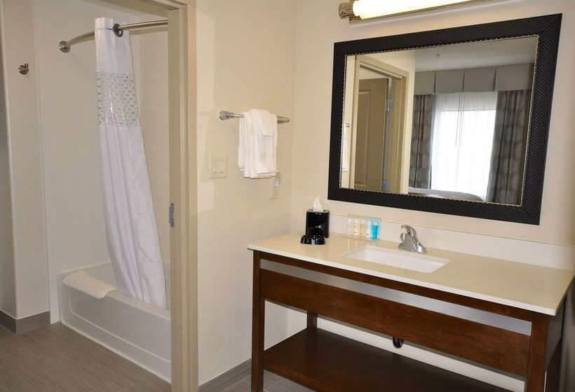 בית מלון כפרי Hampton Inn & Suites Hutto Austin