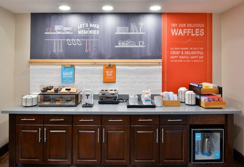 בית מלון כפרי Hampton Inn & Suites Hutto Austin