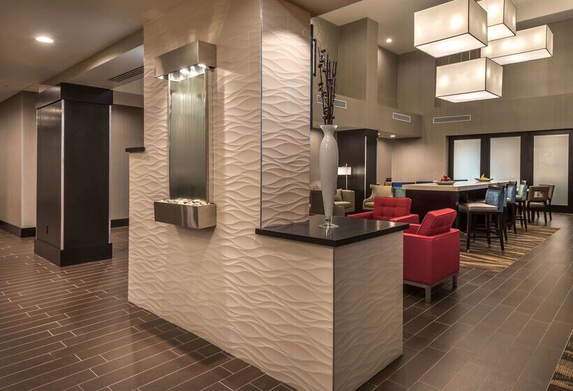 호텔 Hampton Inn & Suites Reno West