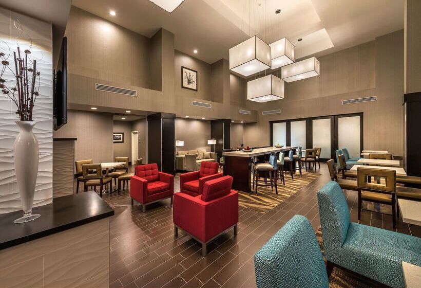 호텔 Hampton Inn & Suites Reno West