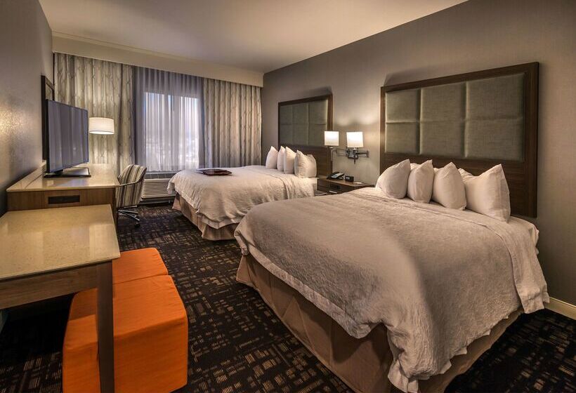 호텔 Hampton Inn & Suites Reno West