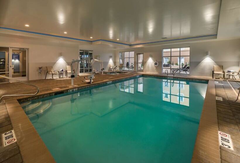 호텔 Hampton Inn & Suites Reno West