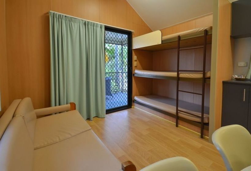 בית מלון כפרי Mission Beach Hideaway Holiday Village