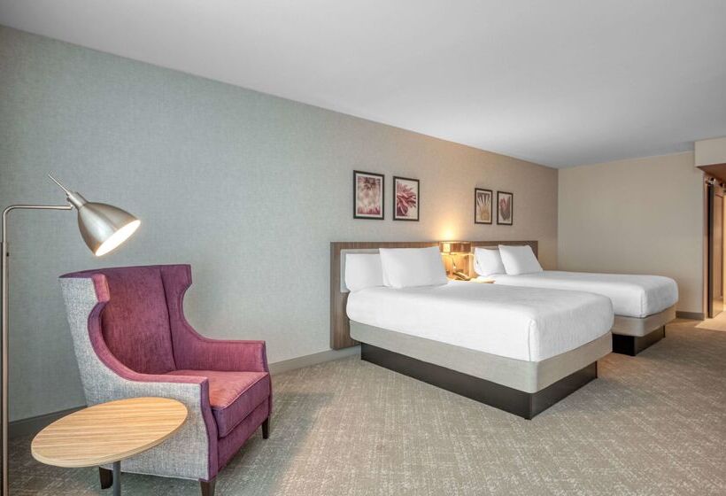 هتل Hilton Garden Inn Boston Logan Airport