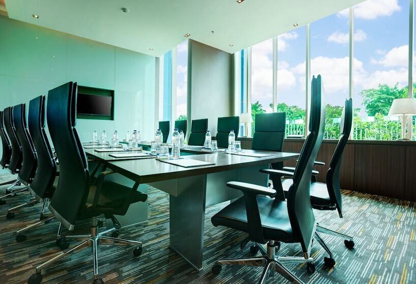 ホテル Holiday Inn Express Jakarta International Expo, An Ihg