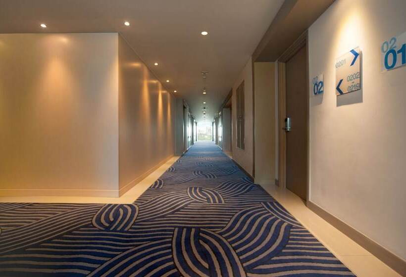 ホテル Holiday Inn Express Jakarta International Expo, An Ihg